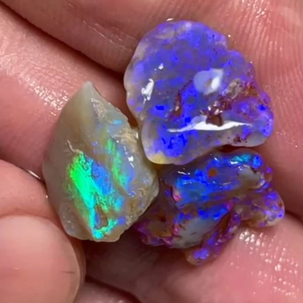 Bid-4.com Bid for Australian opal £1 No Reserve Auctions 13.25cts 24x12x4 to 13x12x3 mm Lot B4-A820