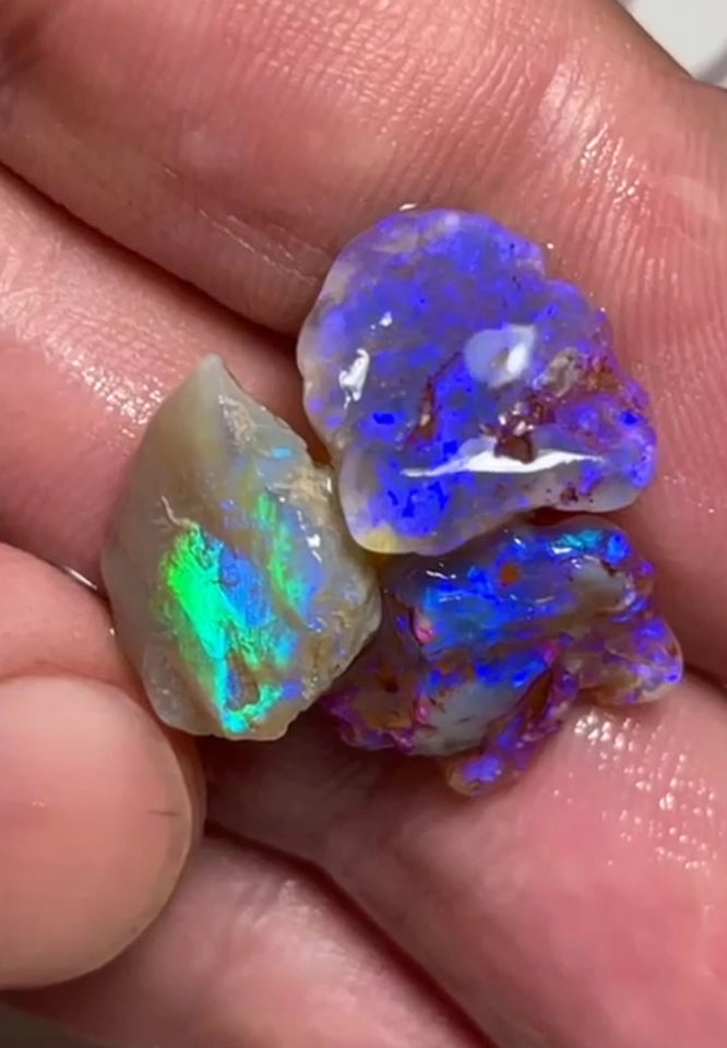 Bid-4.com Bid for Australian opal £1 No Reserve Auctions 13.25cts 24x12x4 to 13x12x3 mm Lot B4-A820
