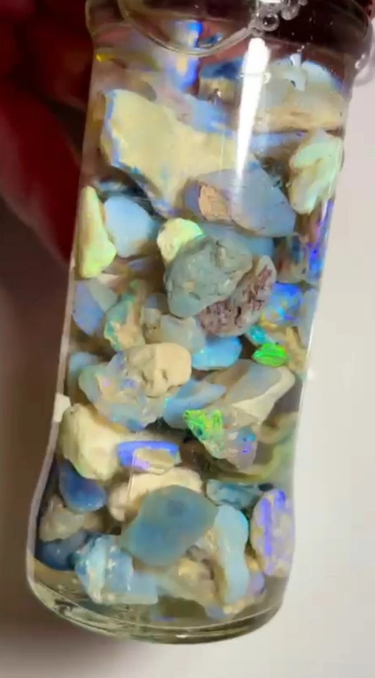 Lightning Ridge 255.00cts 18x11x5 to 12x6x5 mm Bid-4.com Bid for Australian opal raw/rough/rubbed/polished £1 No Reserve Auctions Details to come Lot B4-A856