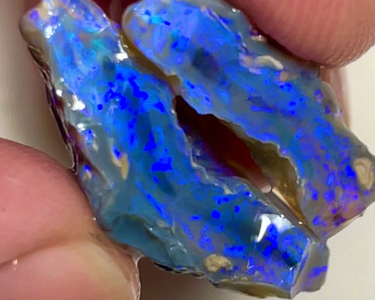 Lighting Ridge 26.75cts 28x22x8 & 24x7x5mm  Bid for Australian opal raw/rough/rubbed/polished £1 No Reserve Auctions Details to come Lot B4-A883