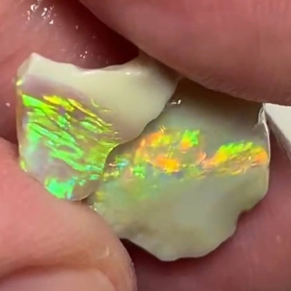 Lightning Ridge Rubs 4.95cts 14x10x3mm & 10x9x2 mm Bid-4.com Bid for Australian opal raw/rough/rubbed/polished £1 No Reserve Auctions Details to come Lot B4-A870