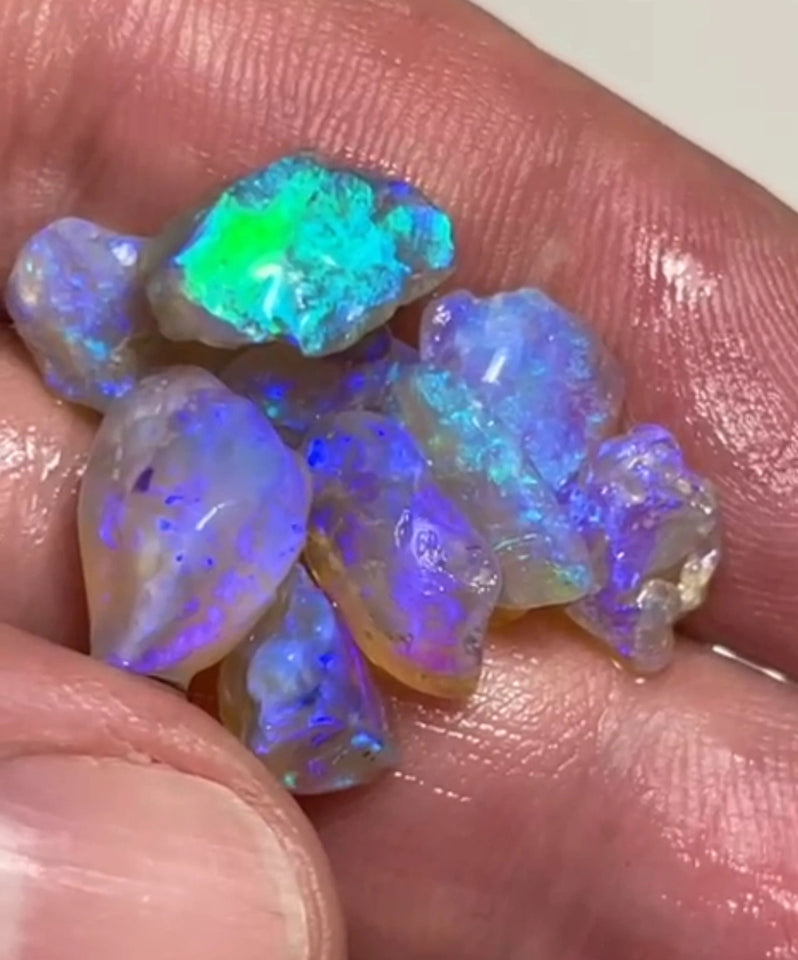 Bid-4.com Bid for Australian opal £1 No Reserve Auction Lightning Ridge 21.75cts 14x10x5 to 10x6x4 mm Lot B4-A823