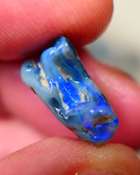 Interestingly shaped lightning Ridge Knobby opal rough 7.50cts Bright Blue Center to cut 16x13x7mm   Lot B4-A283