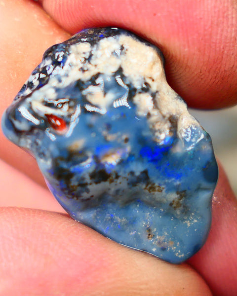 Nice sized Lightning Ridge 19.50cts Blue on Black base Seam opal rough 28x18x7mm Lot B4-A282