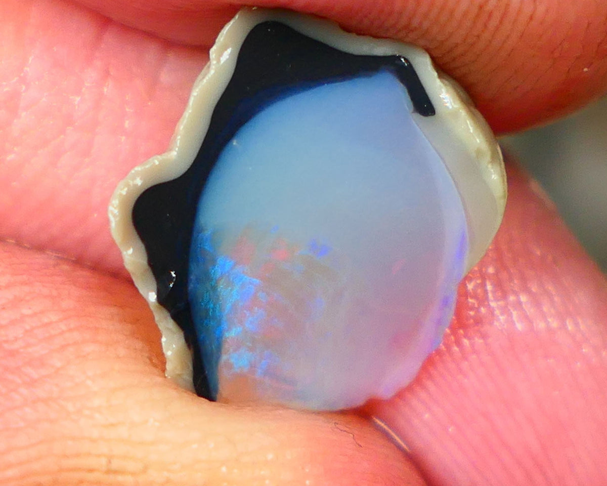 Lightning Ridge Rub rough knobby opal formation 4.00cts Blues to exposed face 14x13x5mm  B4-A161