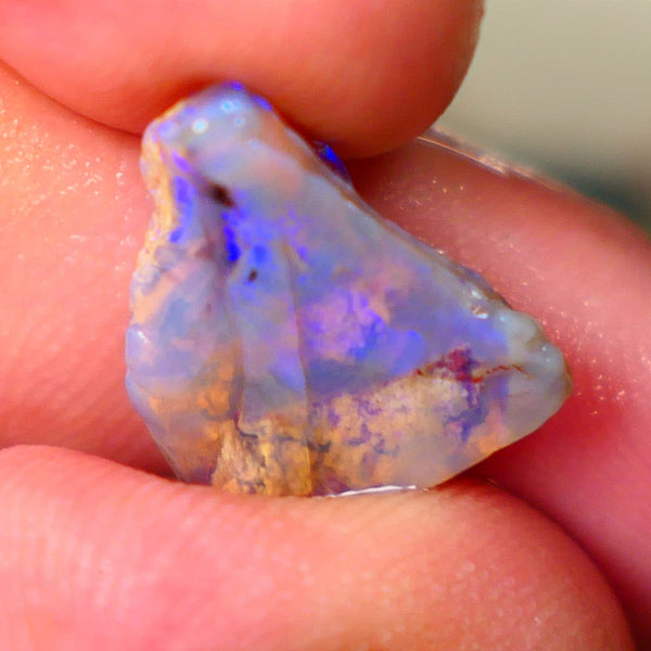 Lightning Ridge Opalised wood fossil rough rub 4.70cts Blues colours 15x13x4mm Lot B4-A142