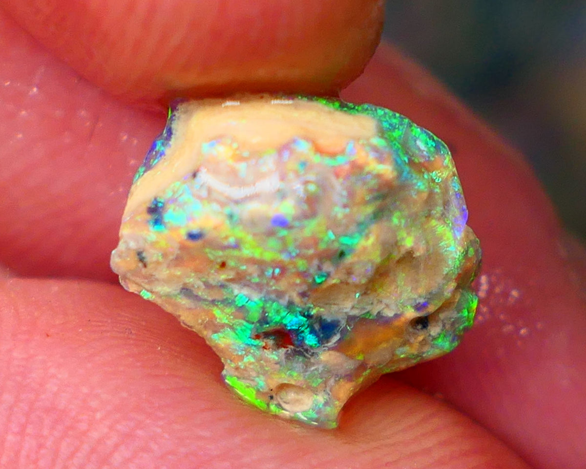 Multicolours popping on this Lightning Ridge Crystal opal formation rough 3.10cts Sand and clay to work around 12x11x5mm Lot B4-A044