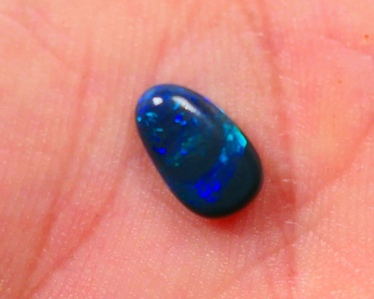 Lightning Ridge Black Opal Picture stone Gemstone 0.90cts Blue/Green fires ready to set 8x5x2mm  Lot B4-A108