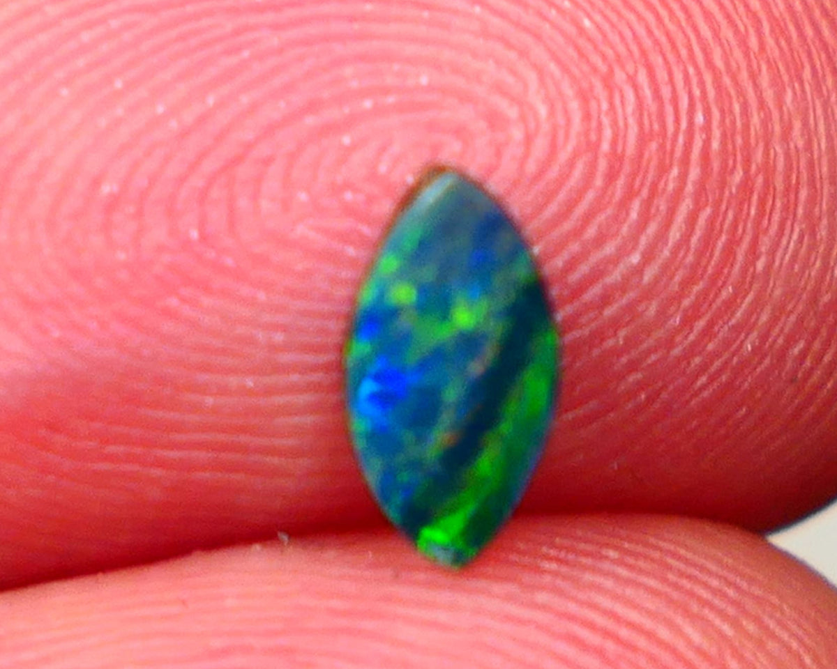 Coober Pedy Opal Doublet 0.40cts Gem Quality marquise Cut Stunning Multifires Crystal on boulder backing Lot B4-A026