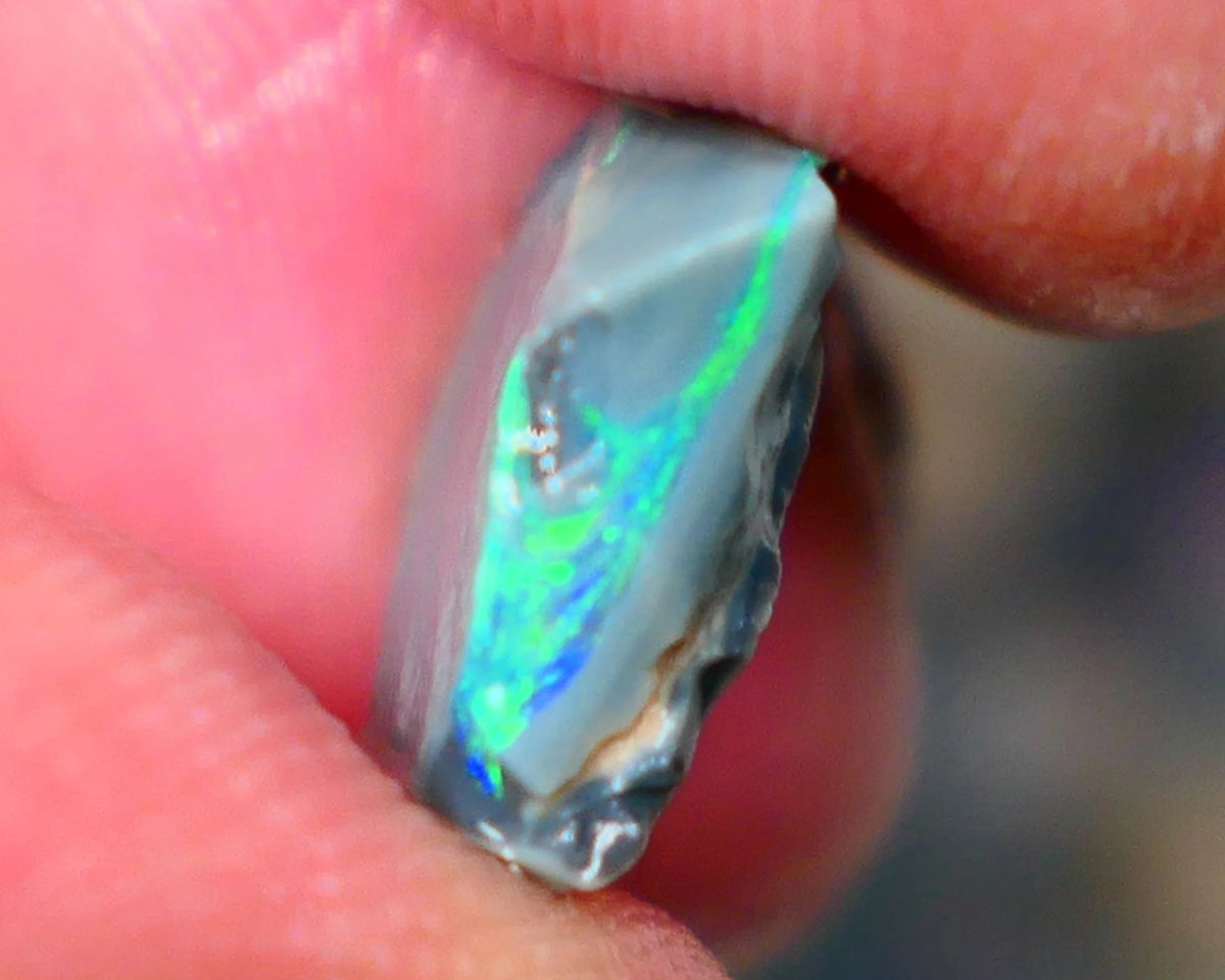 Lightning Ridge Black Seam opal rough 4.00cts Bright Green dominant multifires to cut 13x13x5mm Lot B4-A191