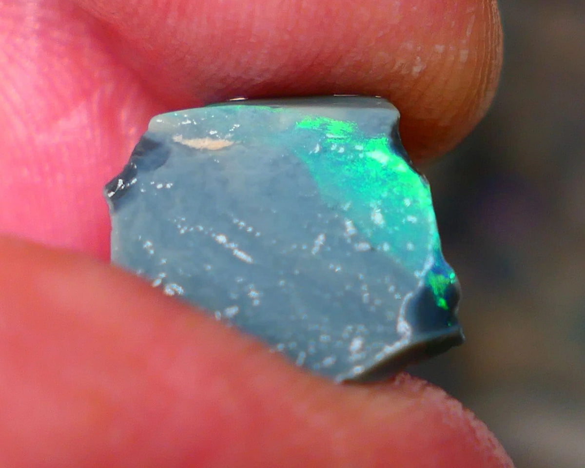 Lightning Ridge Black Seam opal rough 4.00cts Bright Green dominant multifires to cut 13x13x5mm Lot B4-A191