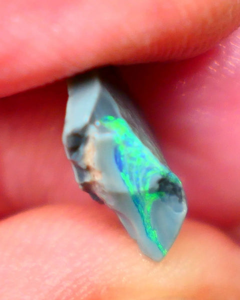 Lightning Ridge Black Seam opal rough 4.00cts Bright Green dominant multifires to cut 13x13x5mm Lot B4-A191