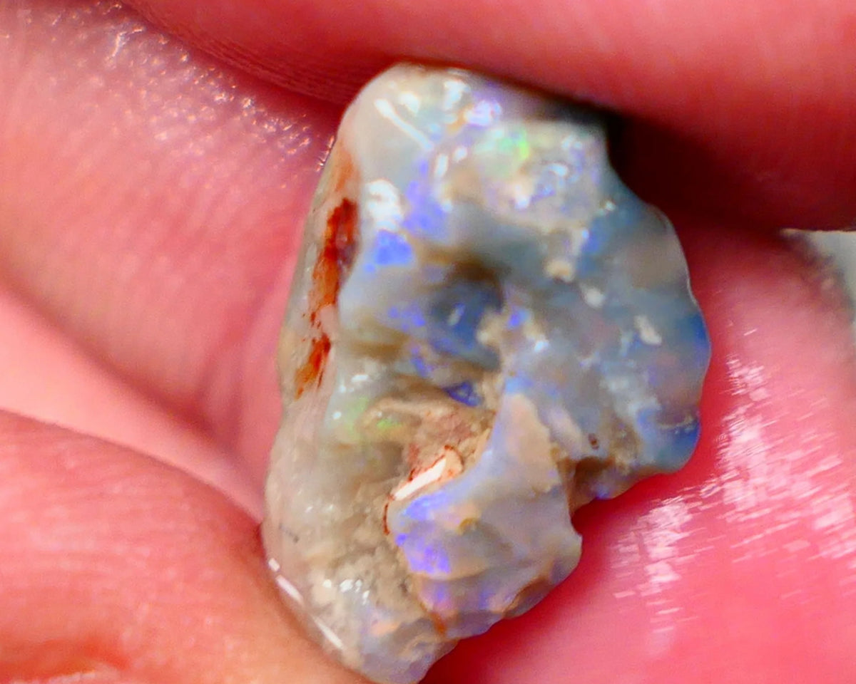 Lightning Ridge Seam opal formation 5.10cts Interesting specimen with colours sold as gamble 17x9x6mm Lot B4-A200