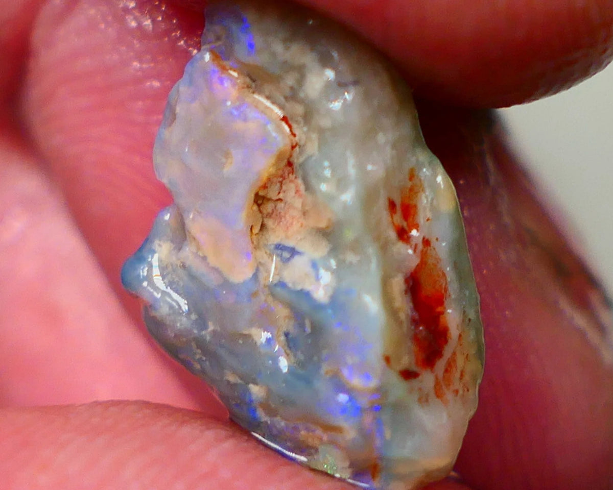 Lightning Ridge Seam opal formation 5.10cts Interesting specimen with colours sold as gamble 17x9x6mm Lot B4-A200