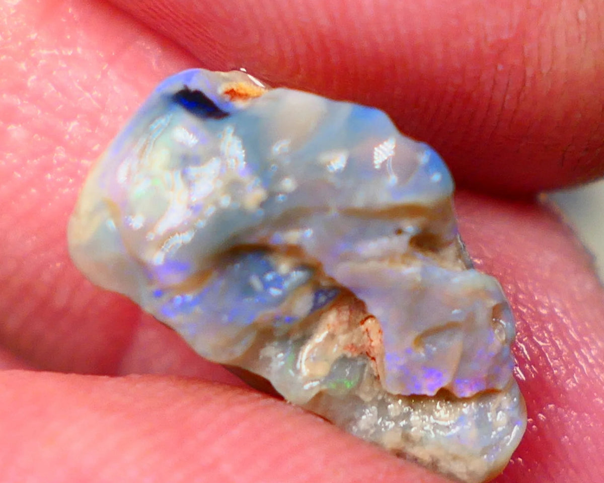 Lightning Ridge Seam opal formation 5.10cts Interesting specimen with colours sold as gamble 17x9x6mm Lot B4-A200