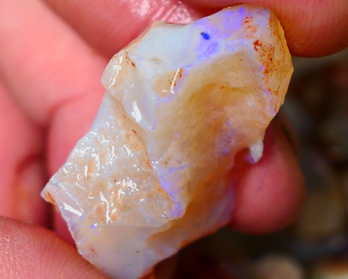 Coober Pedy Big Thick Seam opal rough 30.00cts Crystal with Blue fires to gamble 34x22x12mm Lot B4-A104