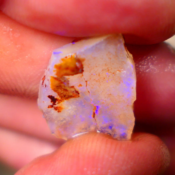 Flat Blue bar on this Crystal Seam opal rough 7.40cts Coober Pedy 18x15x4mm  Lot B4-A102