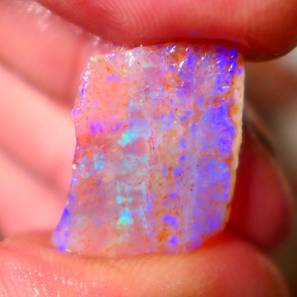 Coober Pedy Crystal Seam opal rub rough 9.00cts Nice blues and Greens to exposed face 19x15x5mm Lot B4-A097