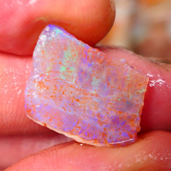 Coober Pedy Crystal Seam opal rub rough 9.00cts Nice blues and Greens to exposed face 19x15x5mm Lot B4-A097