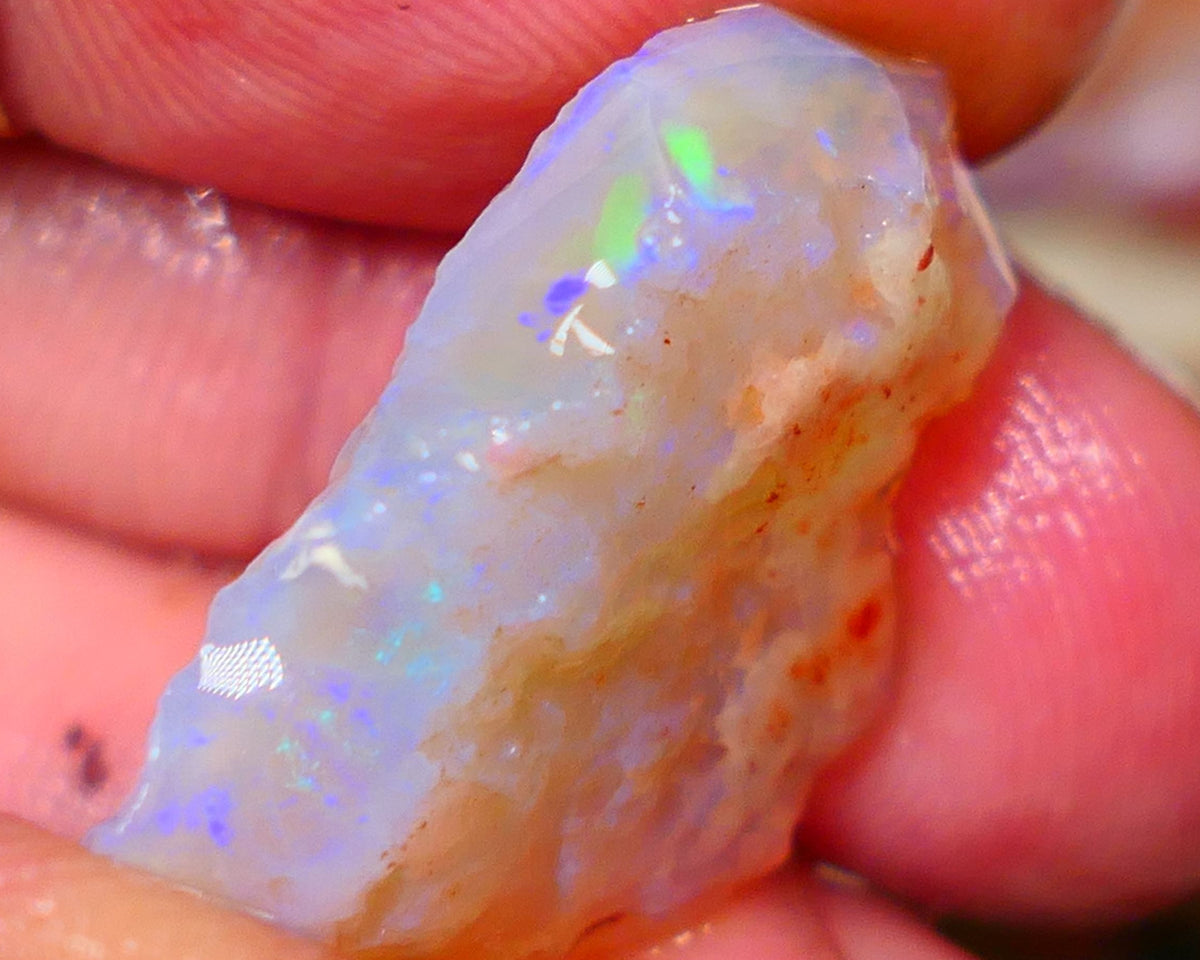 Big sized Coober Pedy Crystal Seam opal rough 24.00cts Thick bar with blue/green/yellow fires 29x17x8mm Lot B4-A049