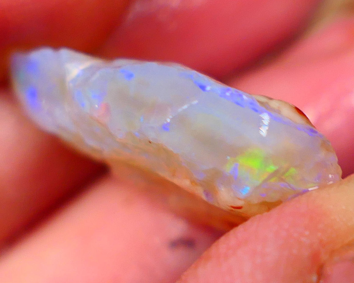 Big sized Coober Pedy Crystal Seam opal rough 24.00cts Thick bar with blue/green/yellow fires 29x17x8mm Lot B4-A049