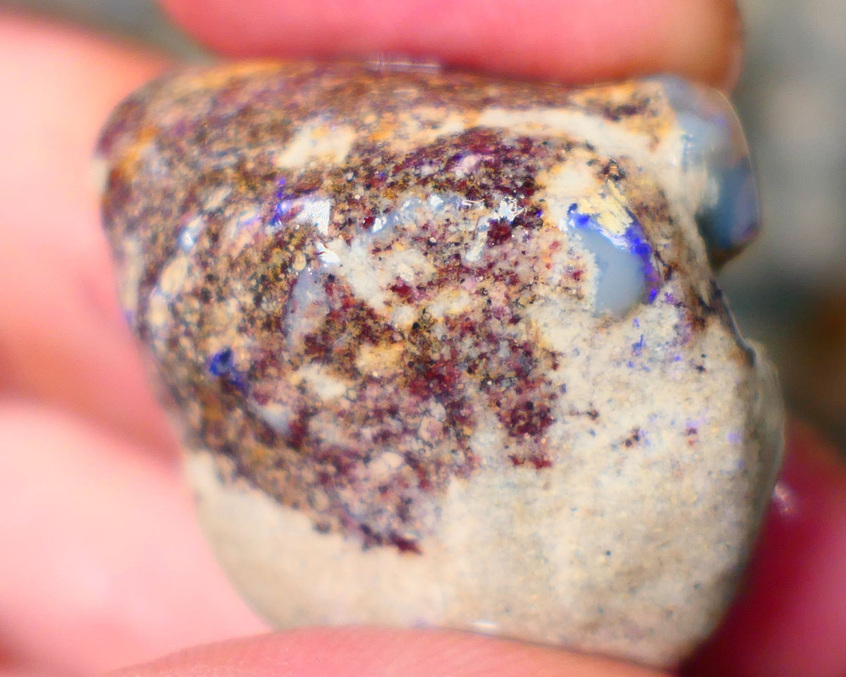 Big sized Knobby formation rough 56.00cts Showing some nice blues Collect or explore 32x26x14mm  Lot B4-A073