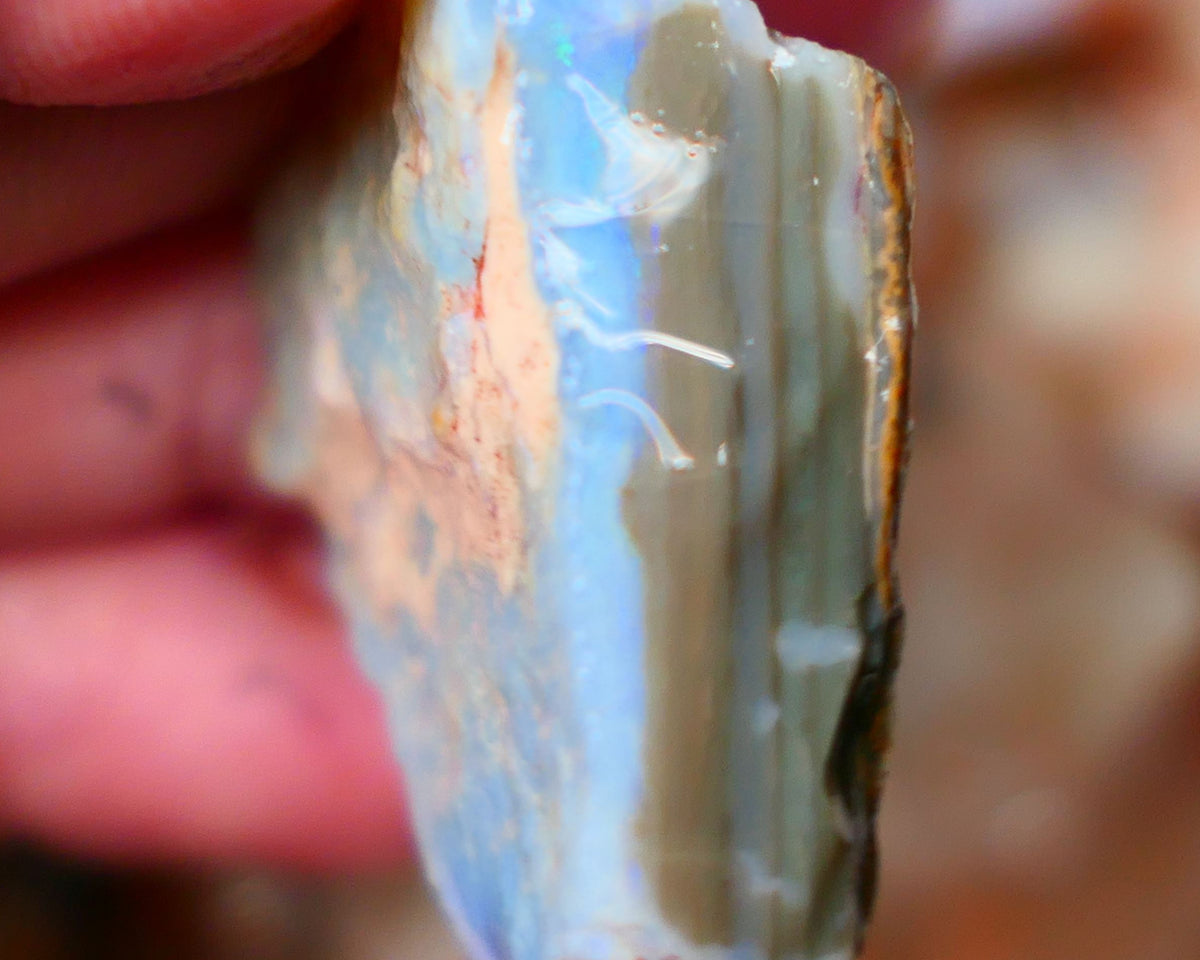 Big Thick Seam to cut 70.00cts Coober Pedy rough with Flat blue bar to explore 33x27x14mm  Lot B4-A066