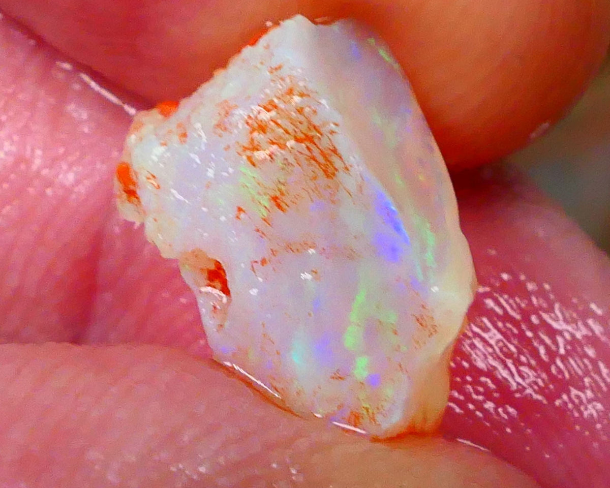 Crystal Seam opal loaded with multifires 4.25cts Coober Pedy to cut 13x9x6mm  Lot B4-A078