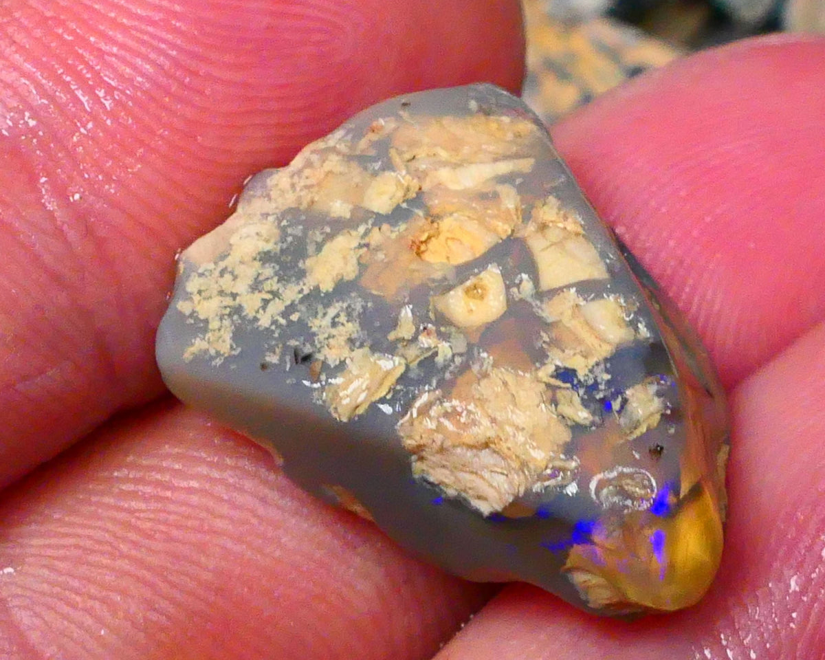 Lightning Ridge Dark base Seam opal 19.50cts Bit of Blue colours to explore 23x18x10mm  Lot B4-A128