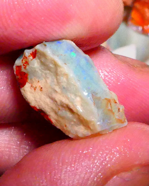 Some Flashes of Greens & Blue fires 11.75cts Coober Pedy Dark base seam opal rough gamble 21x13x9mm Lot B4-A417