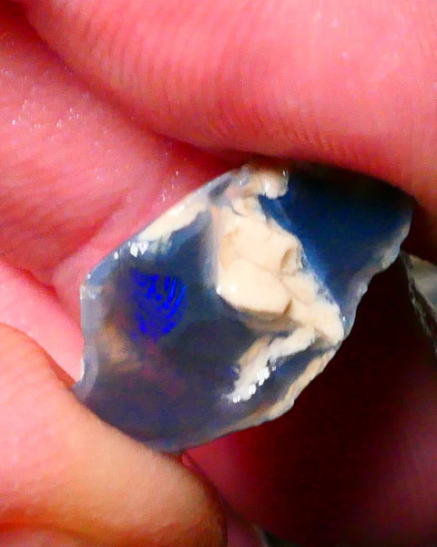 Lightning Ridge Black/Dark Base knobby opal rough 9.00cts Lots nice Blue colours Some Greens showing 18x11x9mm Lot B4-A178