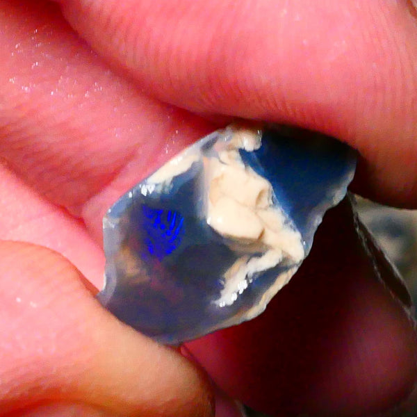 Lightning Ridge Black/Dark Base knobby opal rough 9.00cts Lots nice Blue colours Some Greens showing 18x11x9mm Lot B4-A178