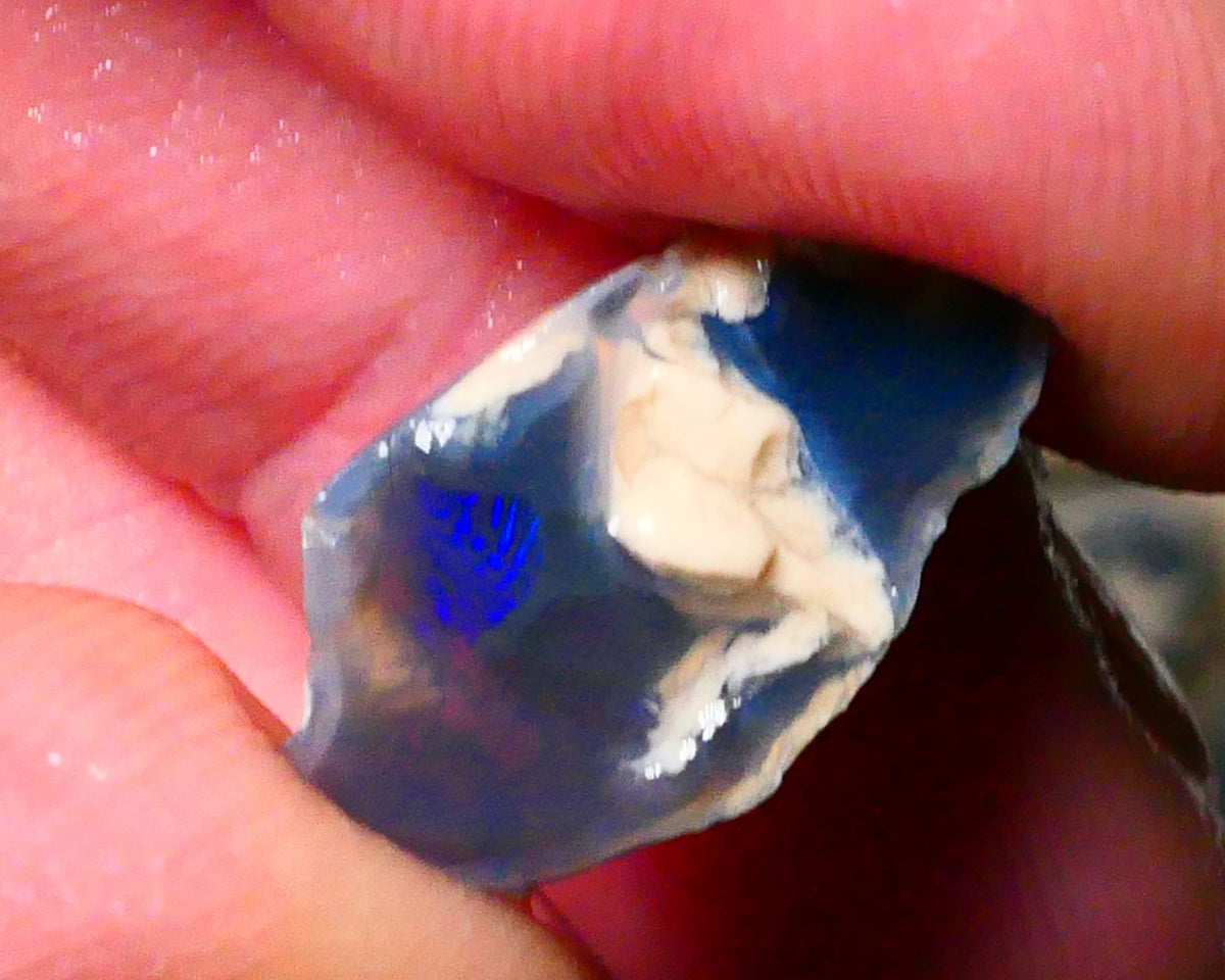 Lightning Ridge Black/Dark Base knobby opal rough 9.00cts Lots nice Blue colours Some Greens showing 18x11x9mm Lot B4-A178