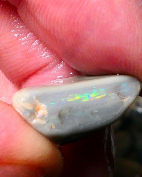 Cutters ? Reds & Rainbow of Multifires ? Dark base knobby 14.00cts Lightning Ridge High Grade gamble 19x15x9mm Lot B4-A176