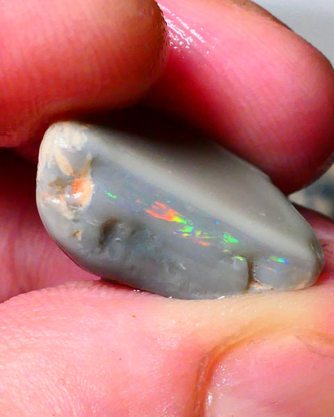 Cutters ? Reds & Rainbow of Multifires ? Dark base knobby 14.00cts Lightning Ridge High Grade gamble 19x15x9mm Lot B4-A176