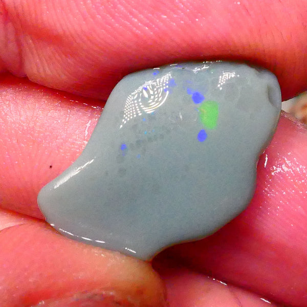 Dark Base rub rough opal of lightning Ridge 9.50cts Zone of Greens & Blues exposed 22x14x5mm Lot  B4-A204