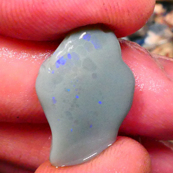 Dark Base rub rough opal of lightning Ridge 9.50cts Zone of Greens & Blues exposed 22x14x5mm Lot  B4-A204