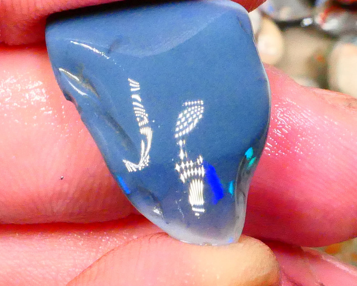 Big Size Black Rub Rough of Lightning Ridge 17.00cts Zones of Blue colours exposed  24x15x8mm Lot B4-A203