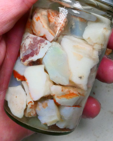 Coober Pedy Potch 420.00cts Light Base Seam opal rough 28mm to chip size Lot B4-A381