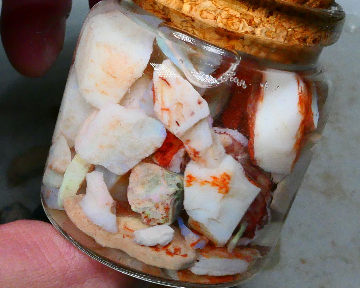 Coober Pedy Potch & Colours 260cts Some bit of colours to go at 20mm to chip Lot B4-A385