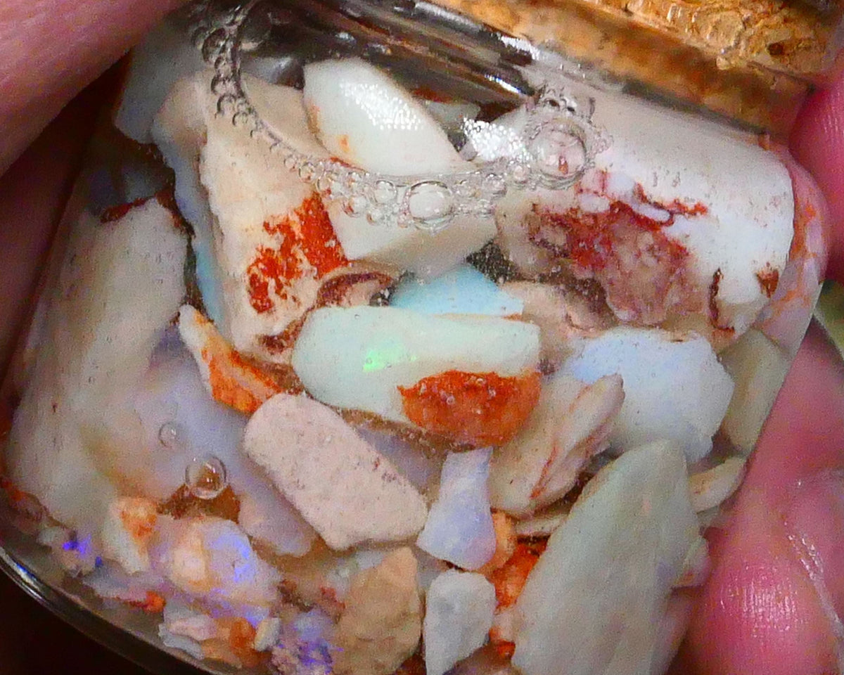Coober Pedy Potch and bits of colours only 275.00cts Lower Grade but some colours to hunt out 17mm to chip Lot B4-A460
