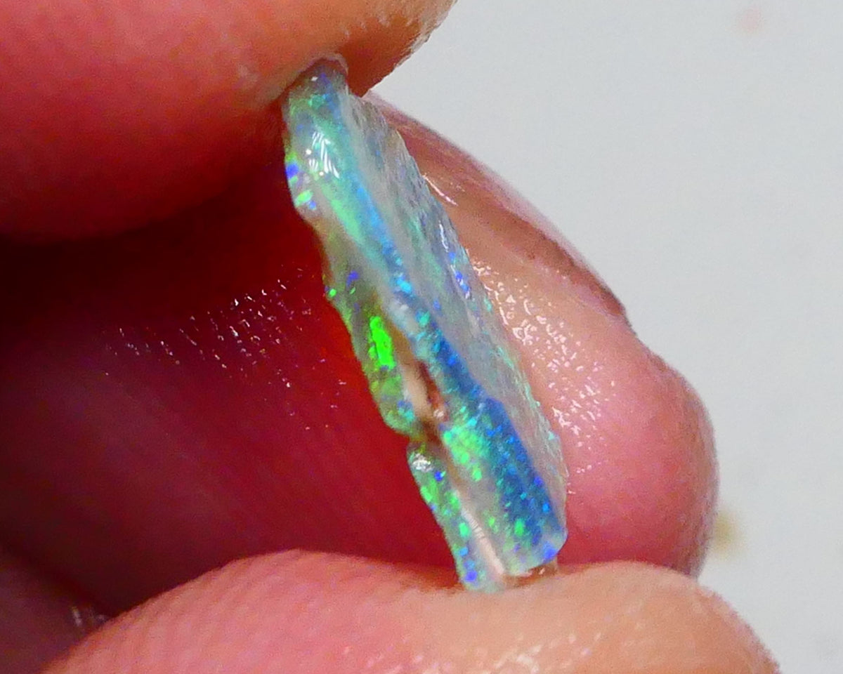 Inlay doublet stone here 125cts Stunning Bright Gemmy multicolour bar thin but potential here 13x8x2mm  Lot B4-A466