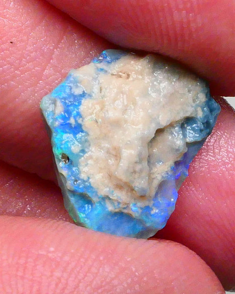 Gorgeous dark base seam opal rough 4.25cts Lightning Ridge Green & blue hues to cut & Polish 17x15x4mm   Lot B4-A480