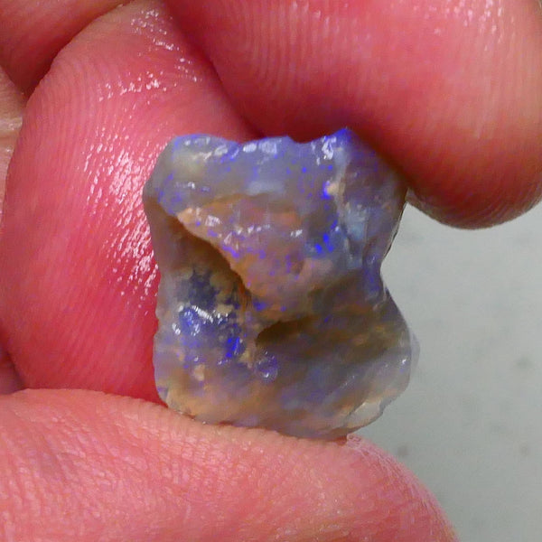 Stunning Bright Blue Crystal bar on Dark base knobby opal rough 7.50cts Flat bar highly visible to cut & Polish 20x15x6mm  Lot B4-A478