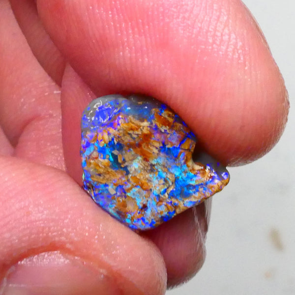 Piece of opalised Wood Fossil from Lighting Ridge 5.00cts Very Bright Electric tones & hues of greens & Blues in a Flat bar Maybe a cutter inclusions to work around 14x14x5mm  Lot B4-A497