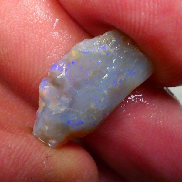 Gorgeous Flat Blue bar visible from 2 sides and through top skin 5.50cts Lighting Ridge to cut 22x11x5mm   Lot B4-A492