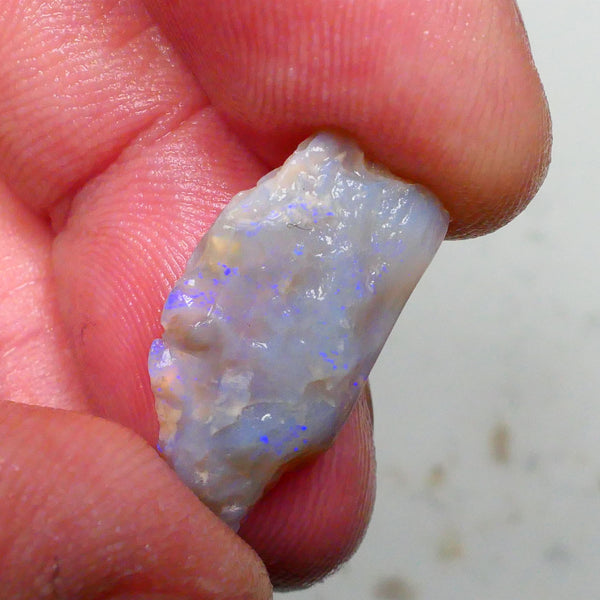 Gorgeous Flat Blue bar visible from 2 sides and through top skin 5.50cts Lighting Ridge to cut 22x11x5mm   Lot B4-A492