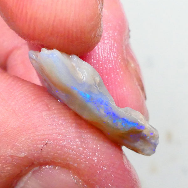 Gorgeous Flat Blue bar visible from 2 sides and through top skin 5.50cts Lighting Ridge to cut 22x11x5mm   Lot B4-A492