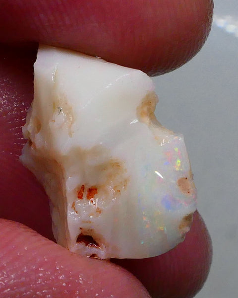 Yellows & Multifires to chase on this Light base seam opal rough 10.75cts Lightning Ridge Material to gamble 20x14x11mm   Lot B4-A486