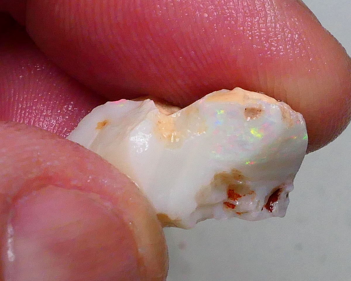 Yellows & Multifires to chase on this Light base seam opal rough 10.75cts Lightning Ridge Material to gamble 20x14x11mm   Lot B4-A486